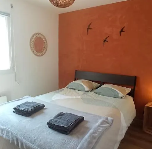 Апартаменты A 50 M De La Plage, De 35 M2 : Les Pieds Sales Brehal