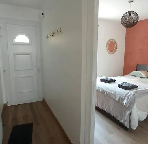 A 50 M De La Plage, De 35 M2 : Les Pieds Sales Апартаменты Brehal